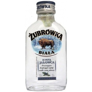 WÓDKA ŻUBRÓWKA Z JAŁOWCEM...